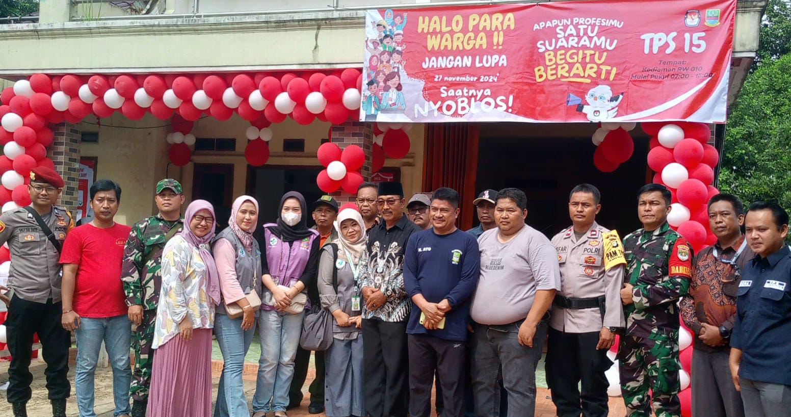 Warga RW 017 dan RW 010 Gunakan Satu Lokasi Pencoblosan Dengan Menciptakan Pemilu Nyaman dan Menghibur